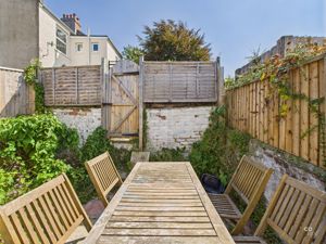 Photo 9- click for photo gallery